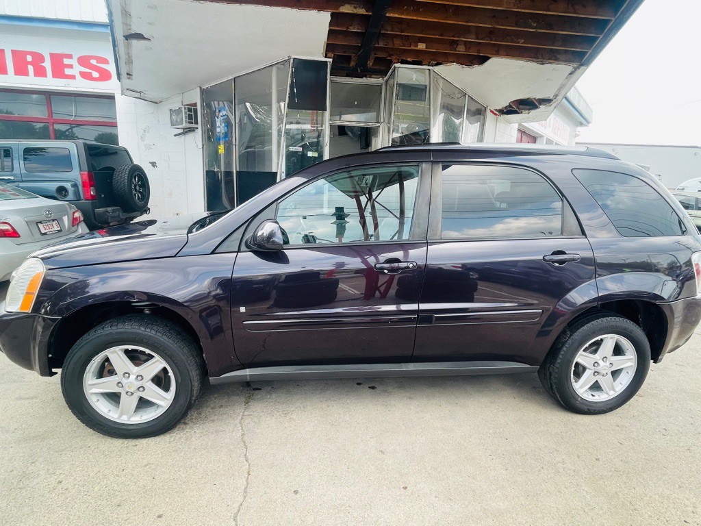 2006 Chevrolet Equinox Image 2