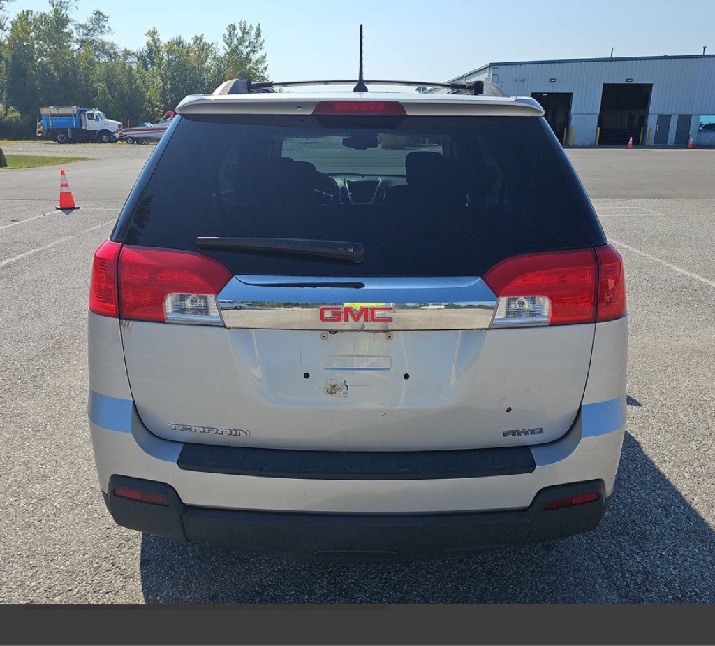 2014 GMC Terrain Image 9