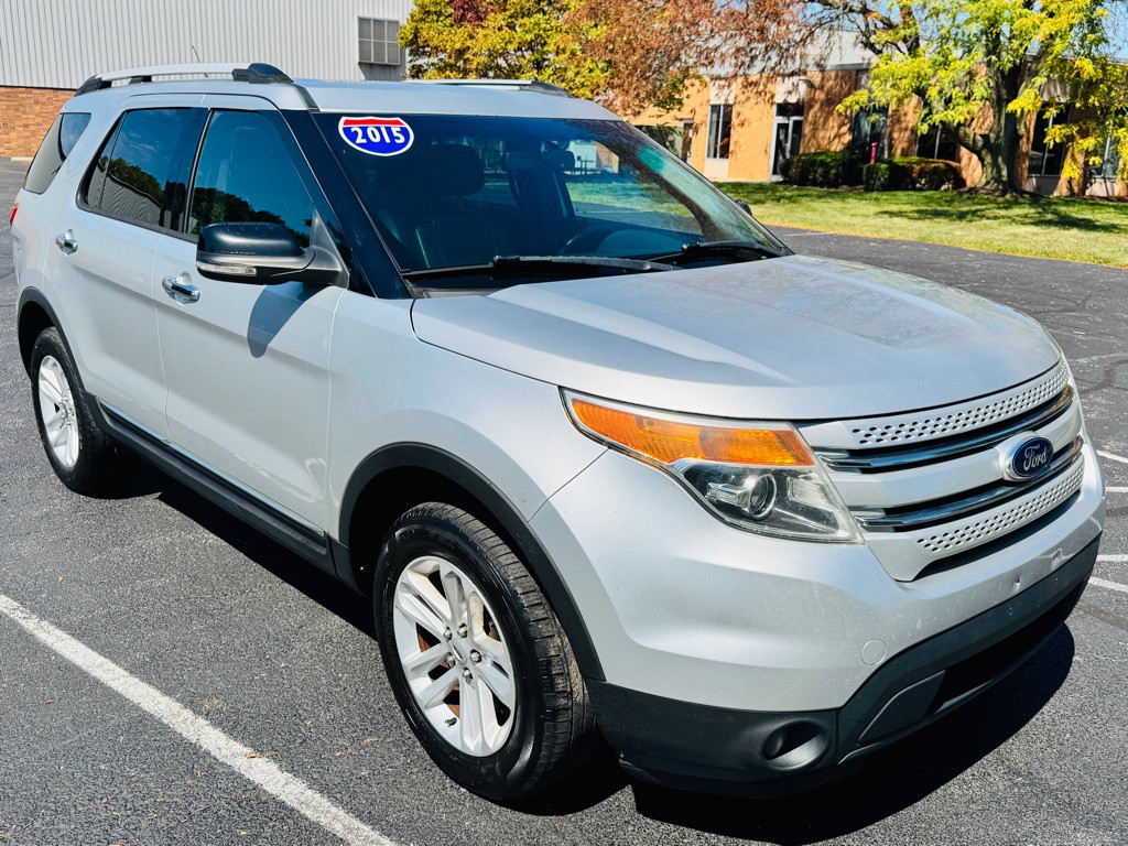 2015 Ford Explorer Image 8