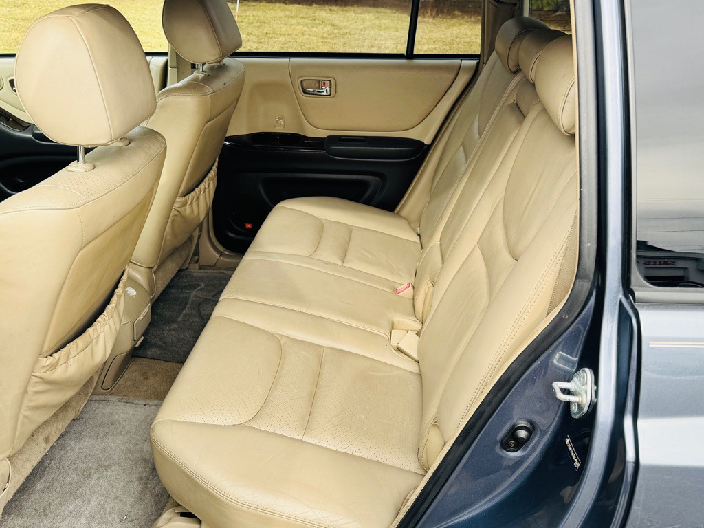 2003 Toyota Highlander Image 11