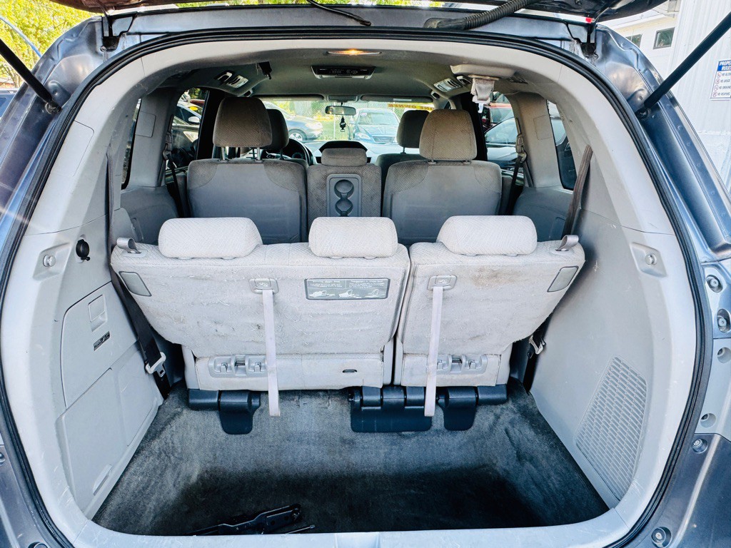 2016 Honda Odyssey Image 11