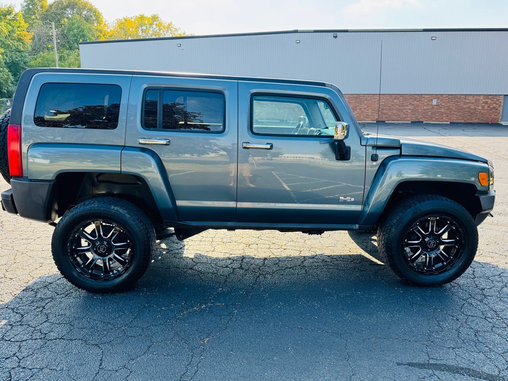 2007 HUMMER H3 Image 6