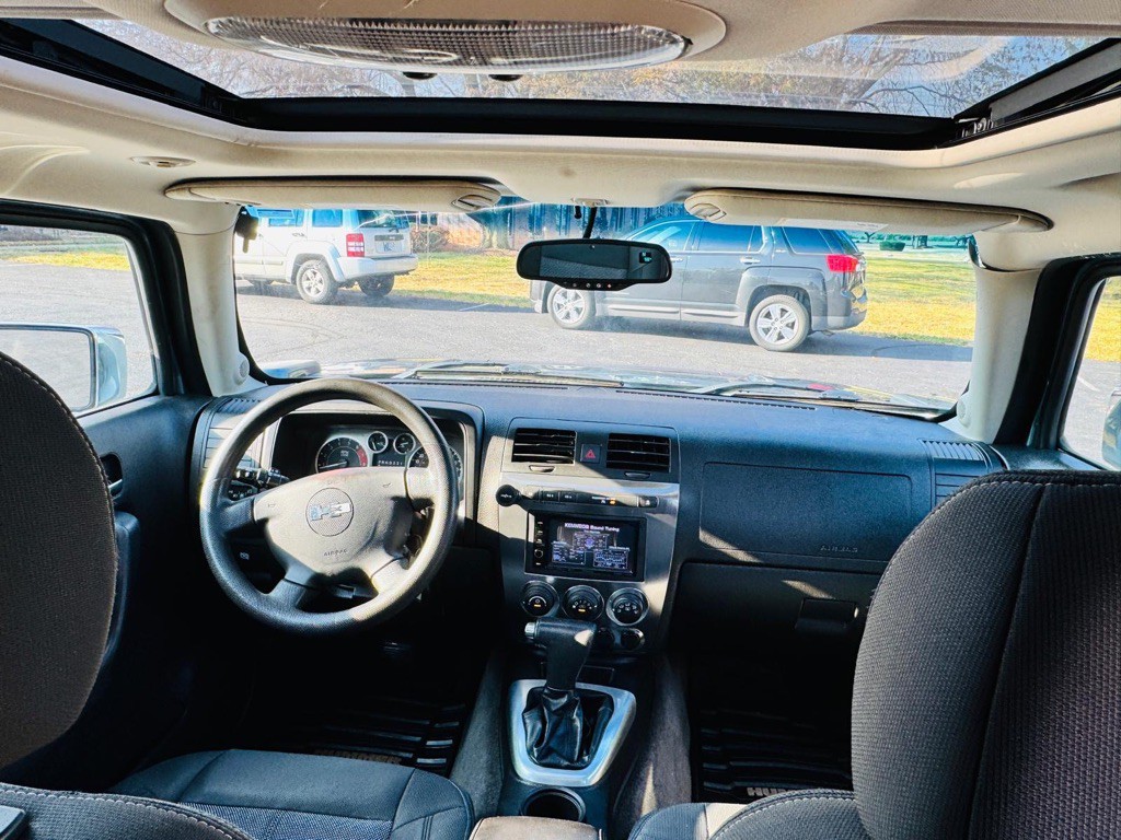 2007 HUMMER H3 Image 47