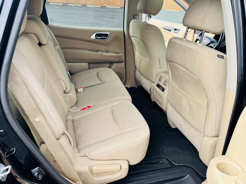 2017 Nissan Pathfinder Image 14