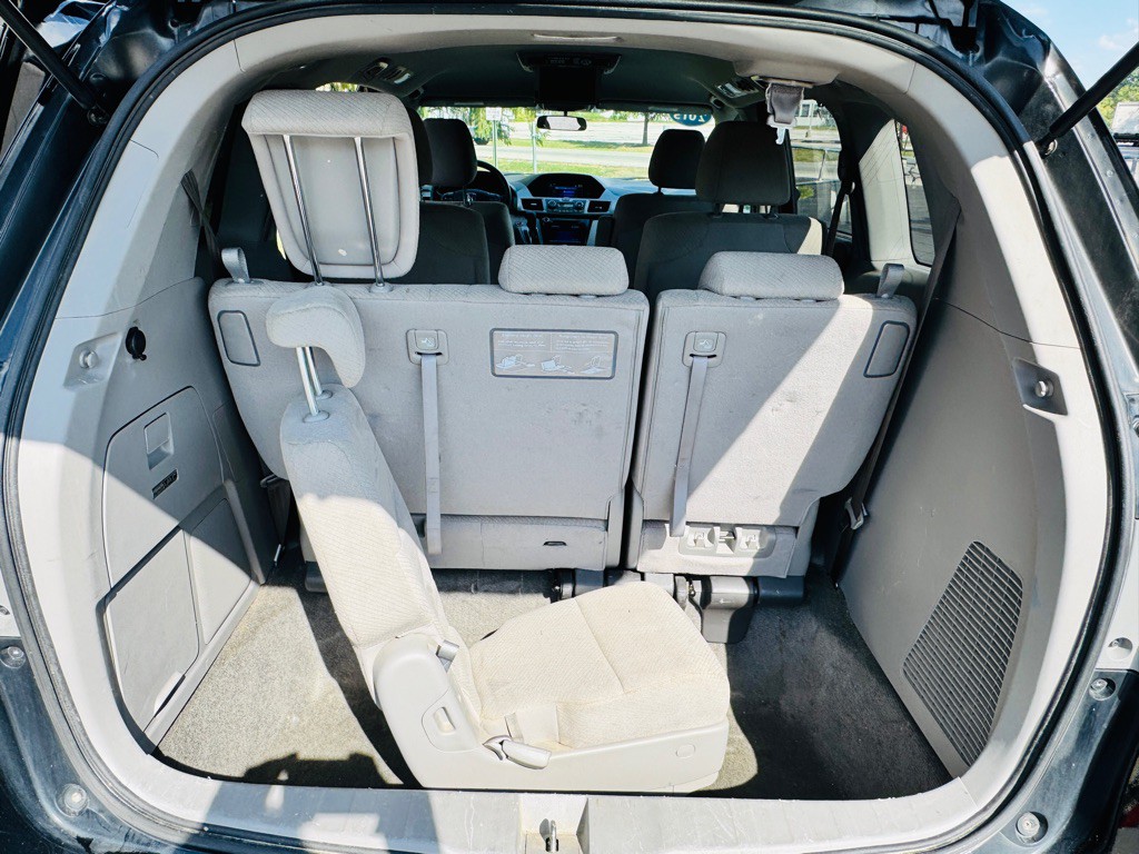 2017 Honda Odyssey Image 12
