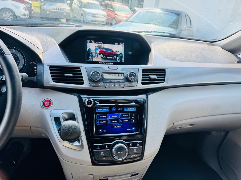 2017 Honda Odyssey Image 20