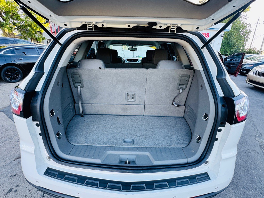 2015 Chevrolet Traverse Image 14