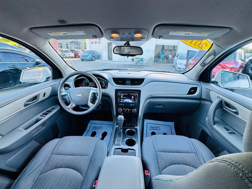 2015 Chevrolet Traverse Image 17