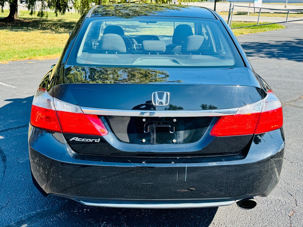 2013 Honda Accord Image 4