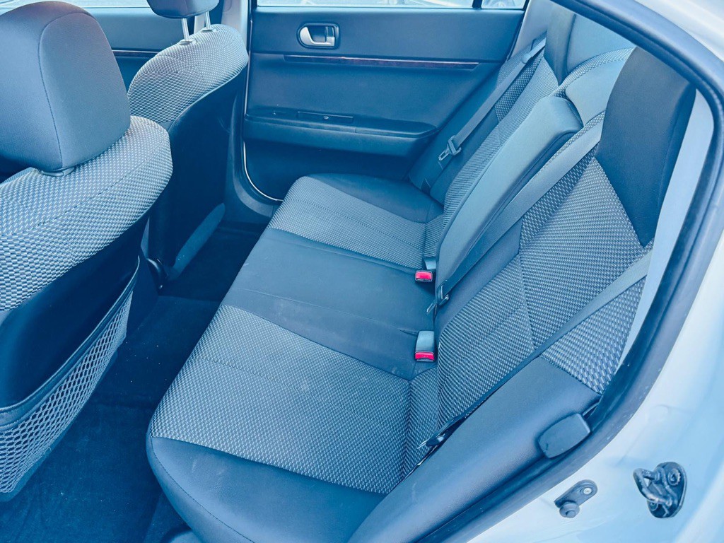 2012 Mitsubishi Galant Image 14