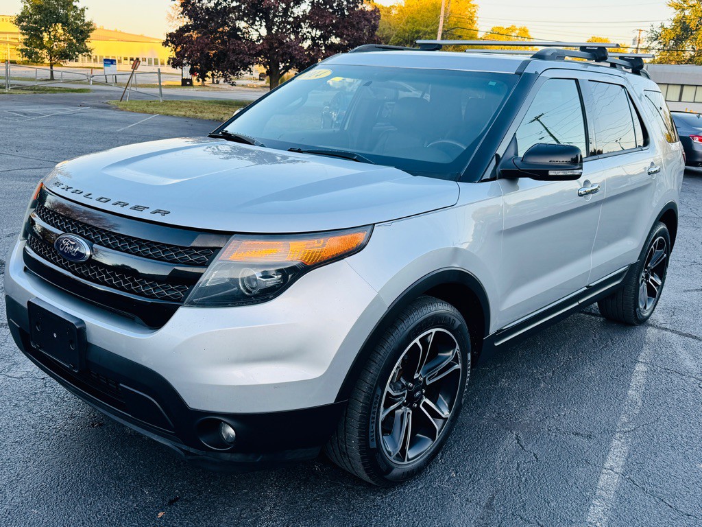 2014 Ford Explorer Image 1