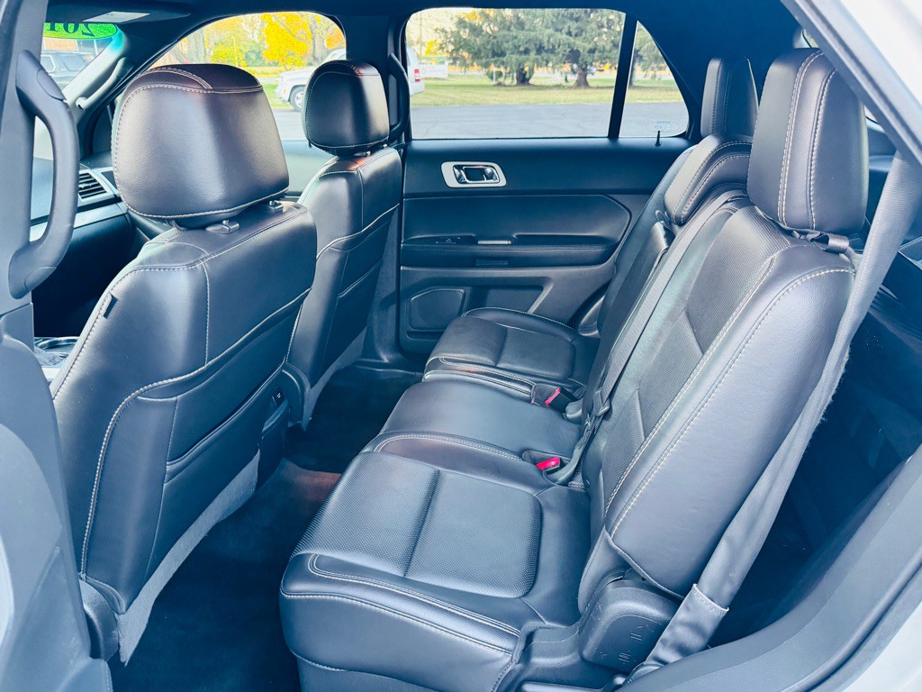 2014 Ford Explorer Image 11