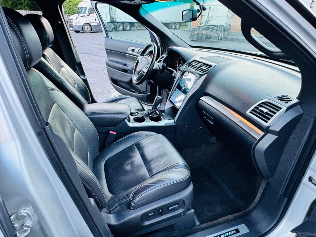 2014 Ford Explorer Image 14