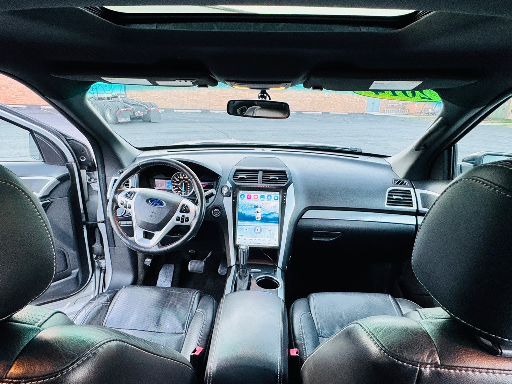2014 Ford Explorer Image 15