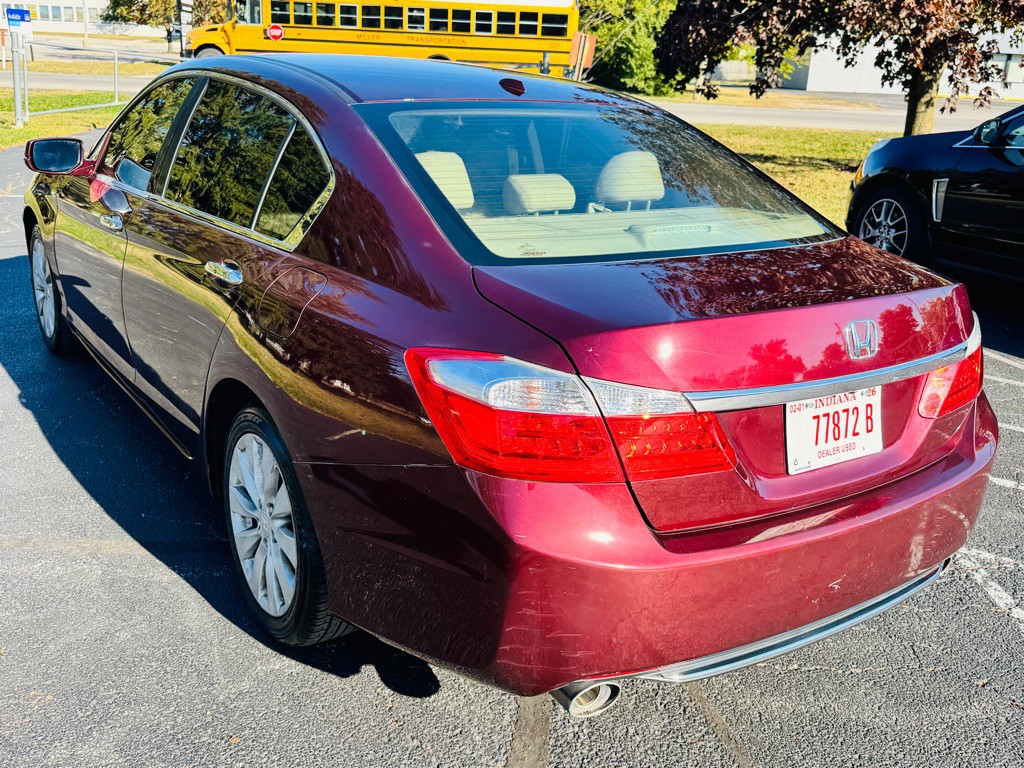 2015 Honda Accord Image 5