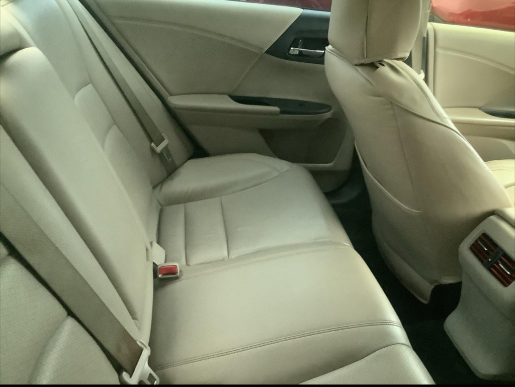 2015 Honda Accord Image 9