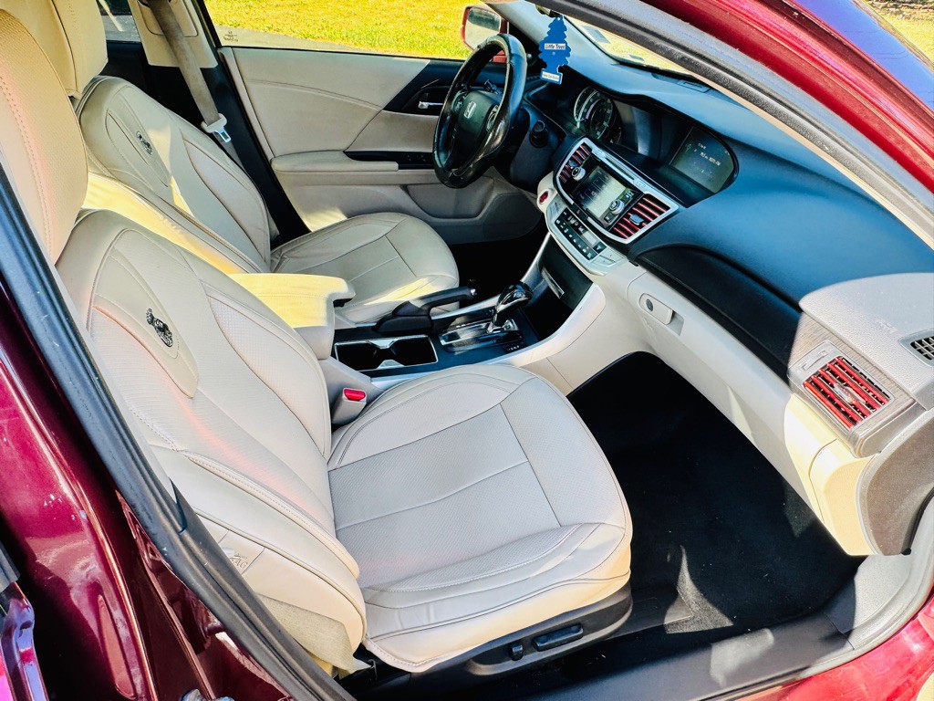 2015 Honda Accord Image 14