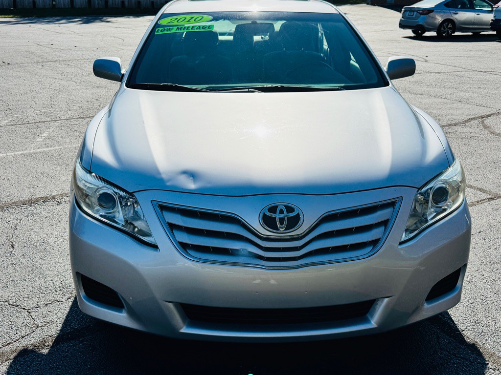 2010 Toyota Camry Image 9