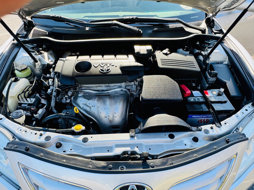 2010 Toyota Camry Image 16