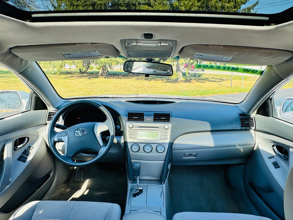 2010 Toyota Camry Image 20