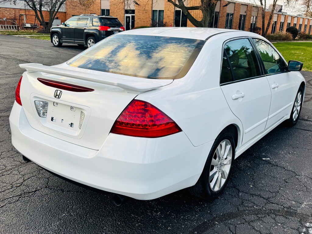 2007 Honda Accord Image 8