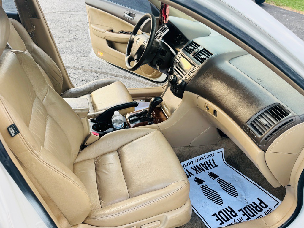 2007 Honda Accord Image 16