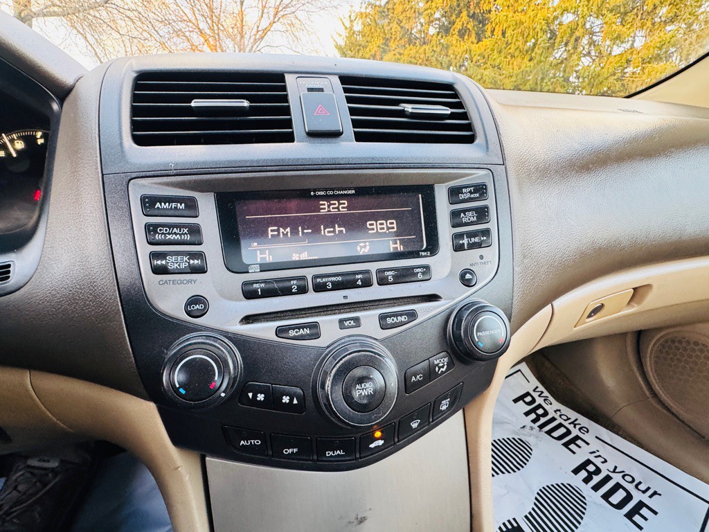 2007 Honda Accord Image 17