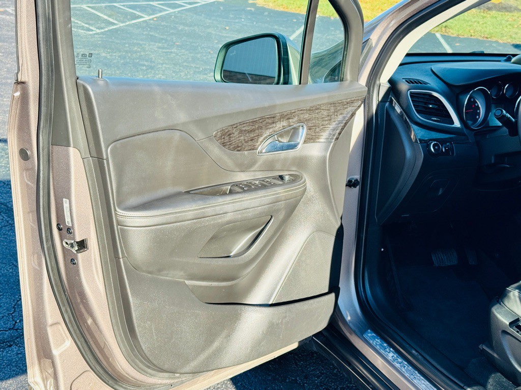 2015 Buick Enclave Image 9