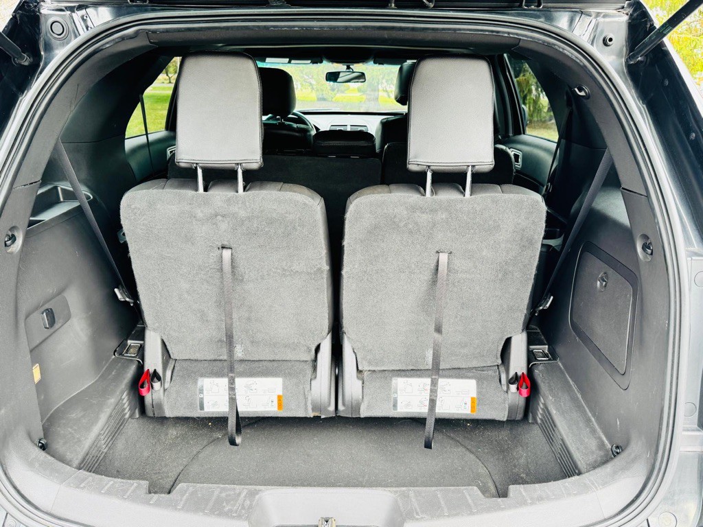 2015 Ford Explorer Image 14