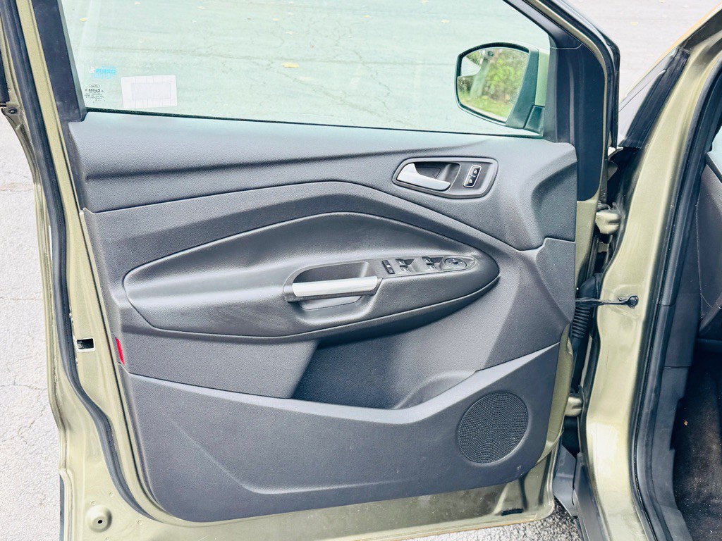 2014 Ford Escape Image 9