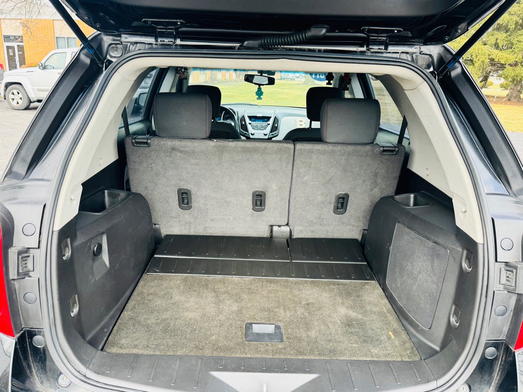 2011 Chevrolet Equinox Image 12