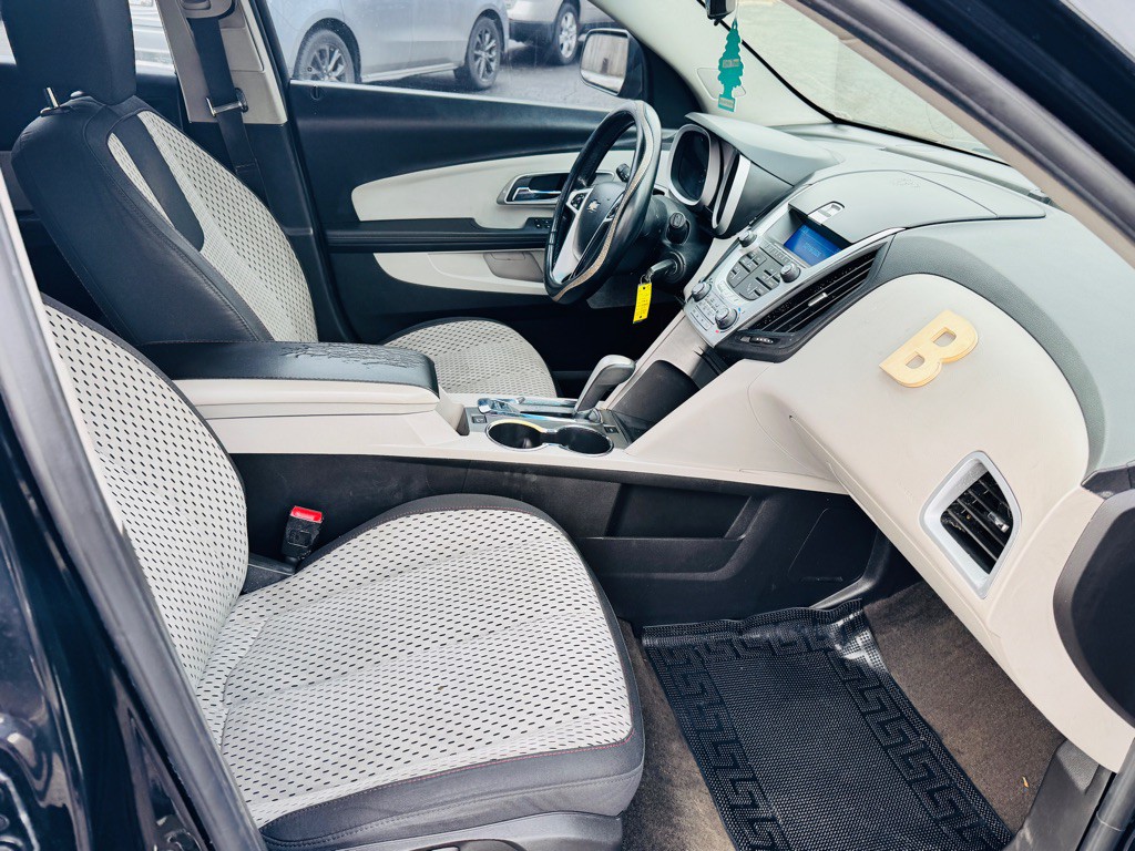 2011 Chevrolet Equinox Image 14