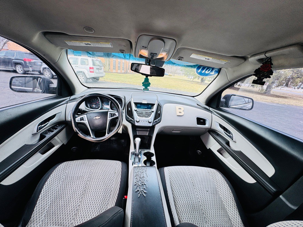 2011 Chevrolet Equinox Image 16