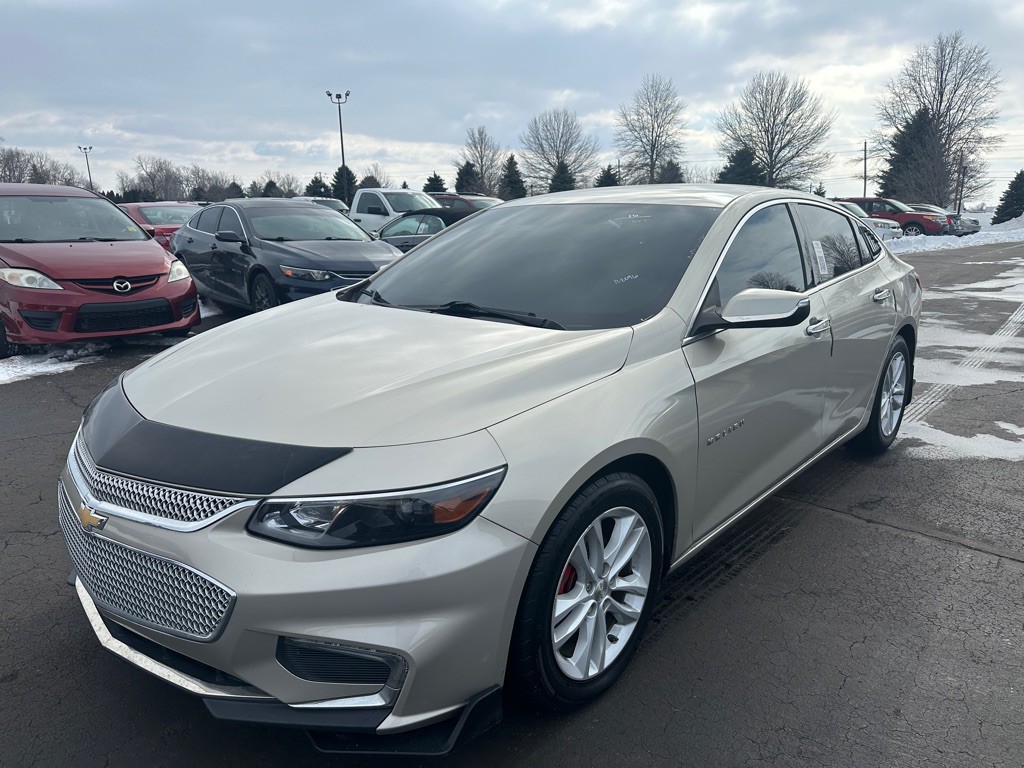 2016 Chevrolet Malibu Image 1