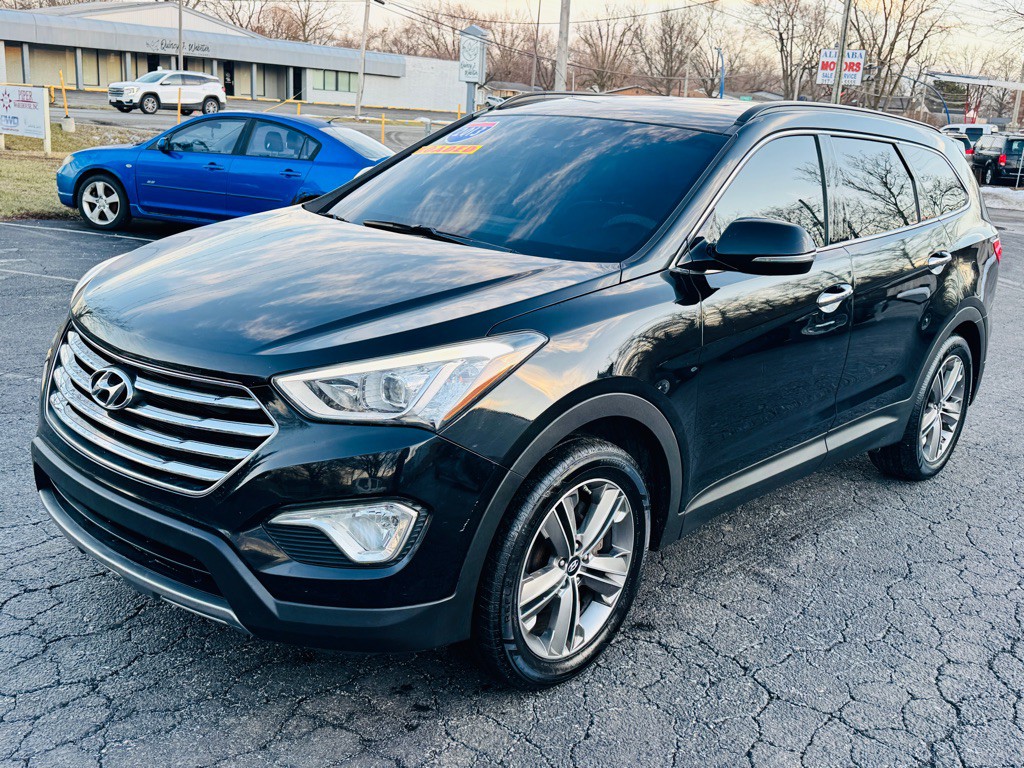 2013 Hyundai Santa Fe Image 1