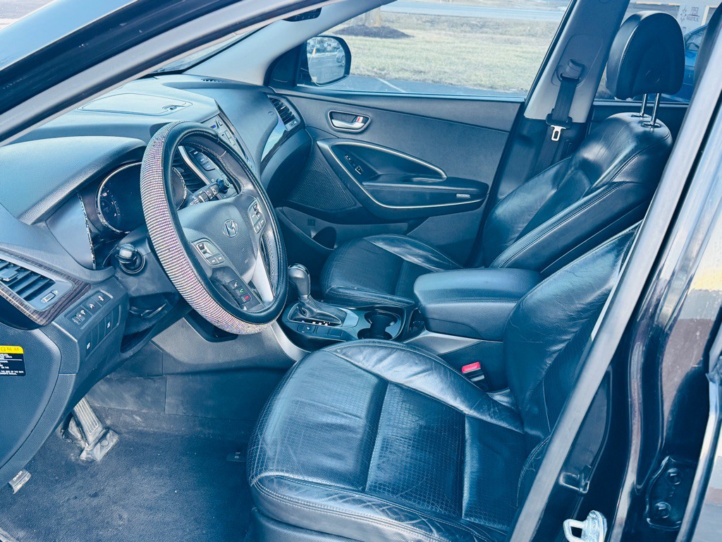 2013 Hyundai Santa Fe Image 10