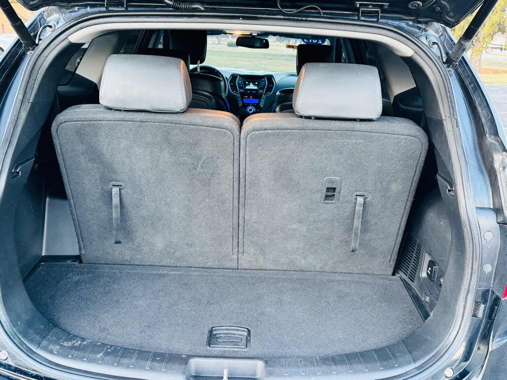 2013 Hyundai Santa Fe Image 12
