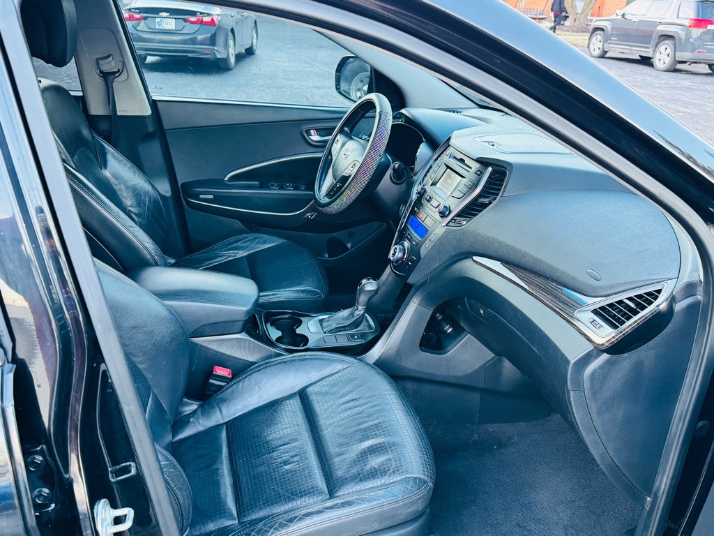 2013 Hyundai Santa Fe Image 14
