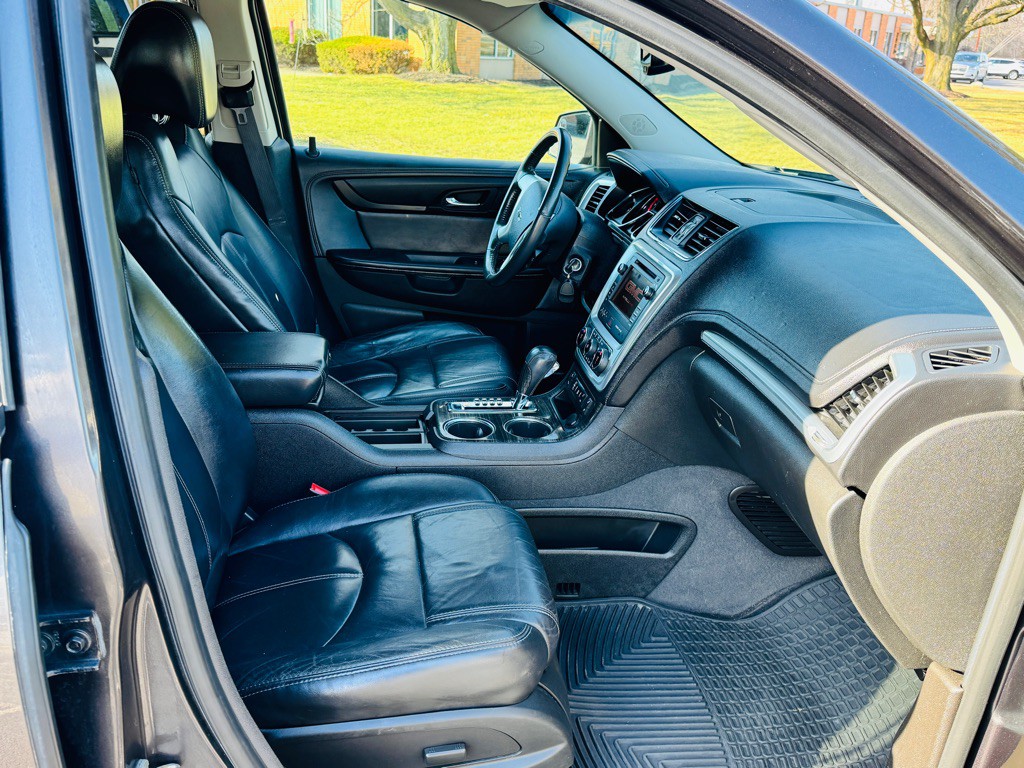 2013 GMC Acadia Image 14