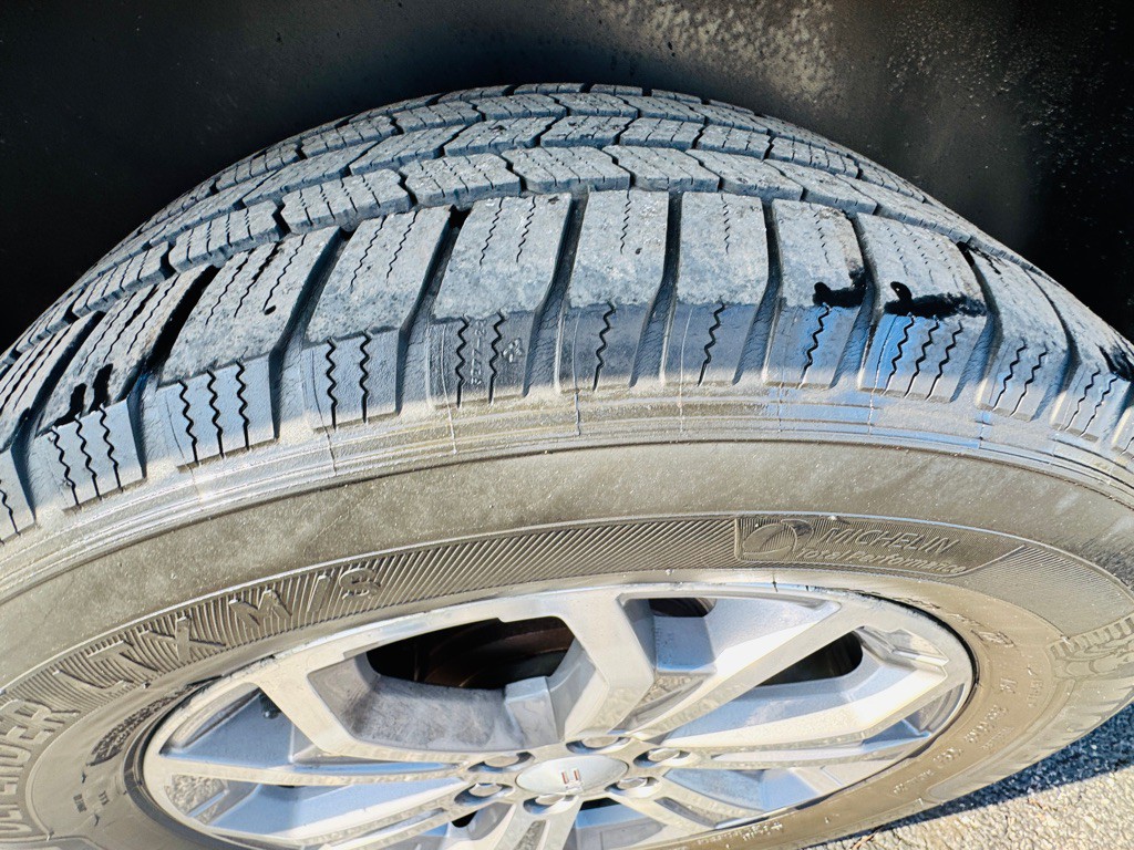 2013 GMC Acadia Image 16