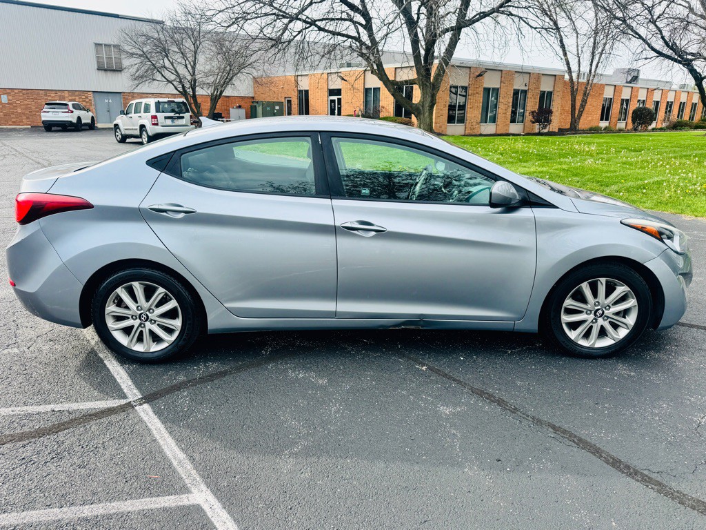 2015 Hyundai Elantra Image 6