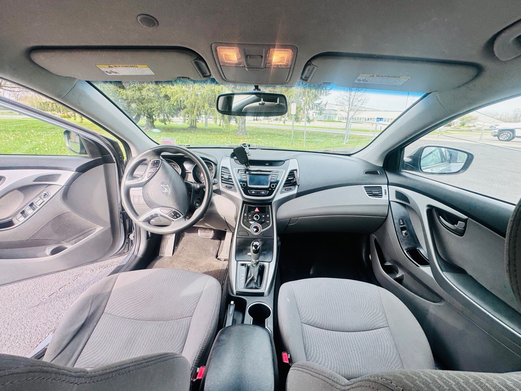 2015 Hyundai Elantra Image 15