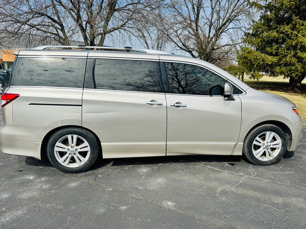 2012 Nissan Quest Image 6