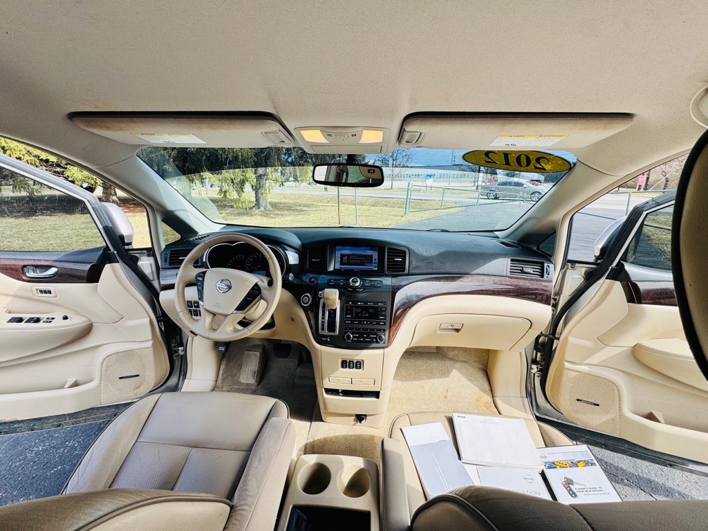 2012 Nissan Quest Image 15