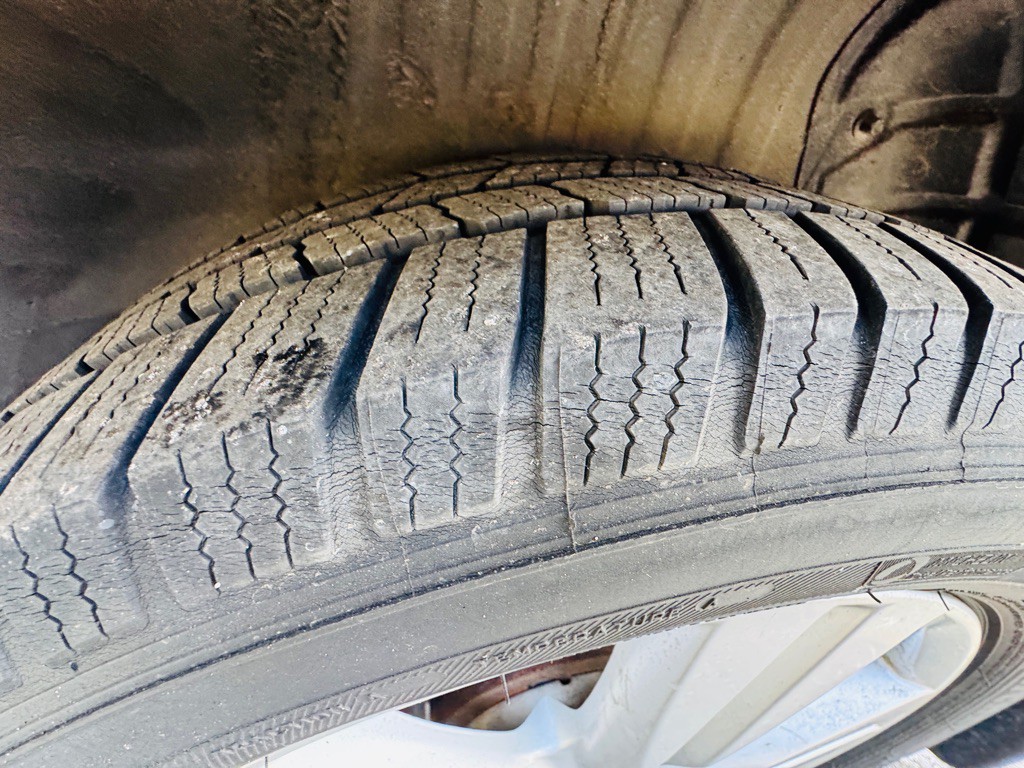 2012 Nissan Quest Image 16