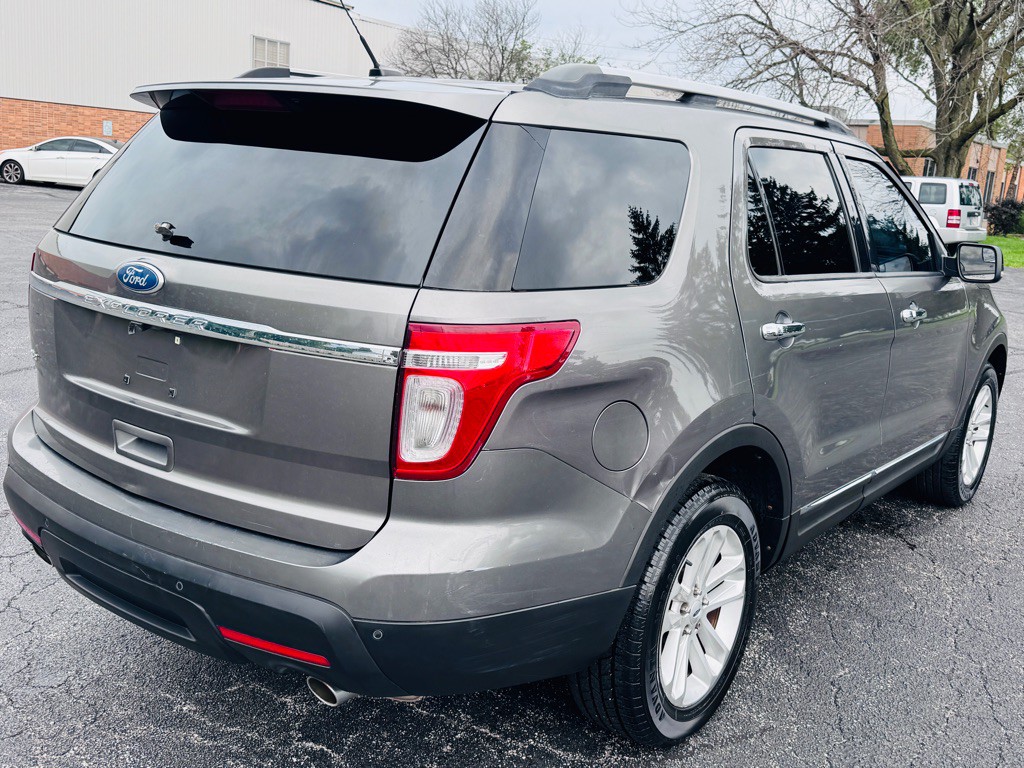 2012 Ford Explorer Image 5