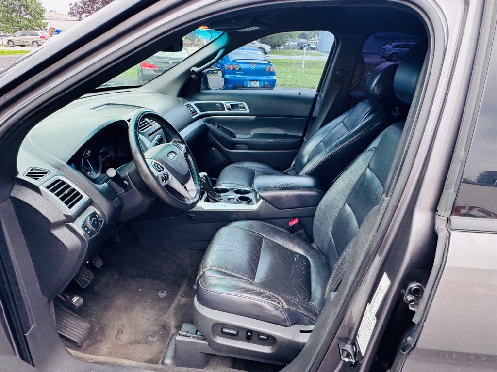 2012 Ford Explorer Image 9