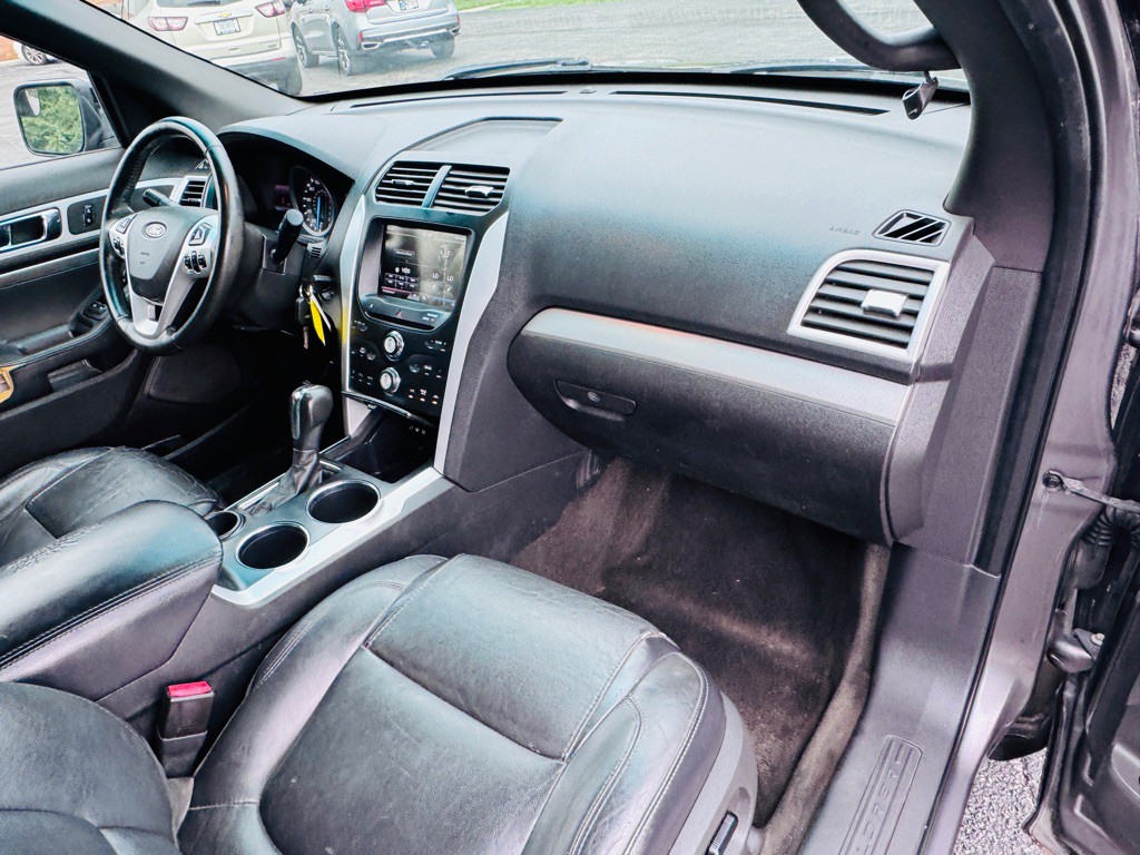 2012 Ford Explorer Image 13