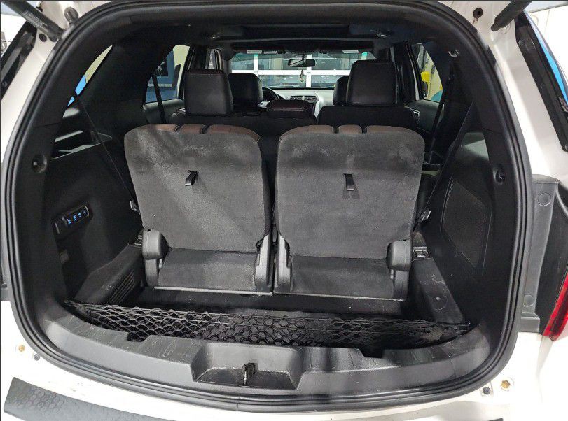 2015 Ford Explorer Image 4