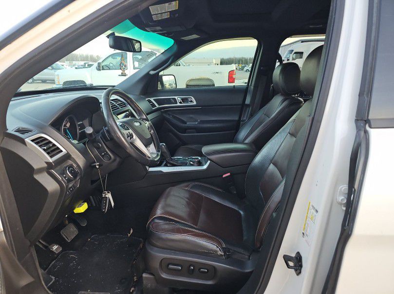 2015 Ford Explorer Image 5